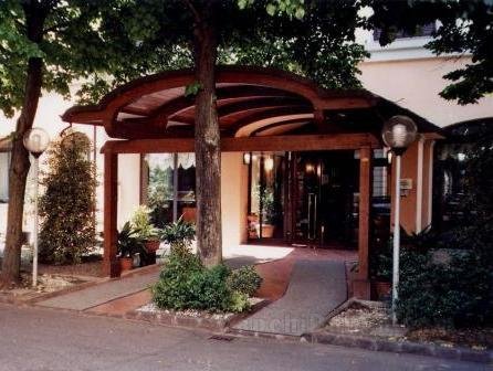 Khách sạn Le Ville