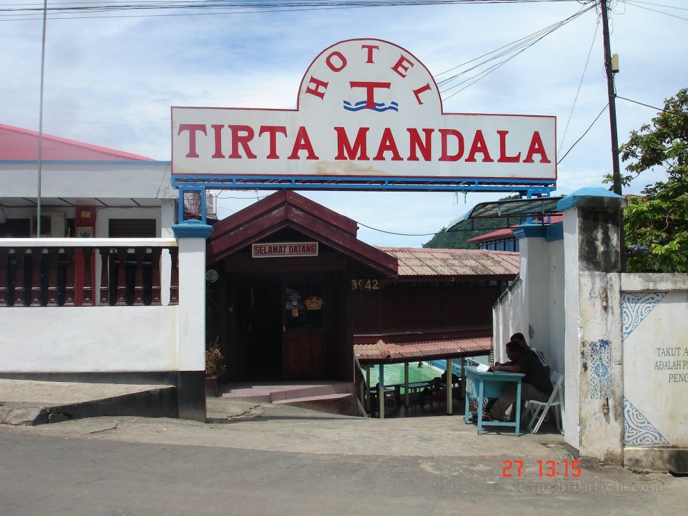 Khách sạn Tirta Mandala