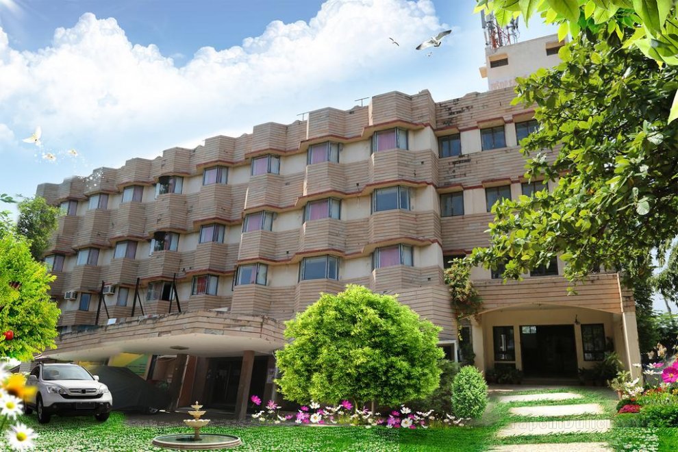 Khách sạn i-ROOMZ Pawan