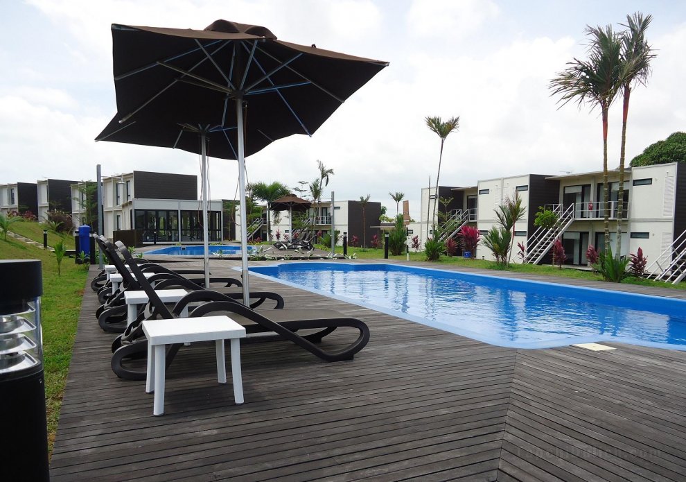 Lakeview Terrace Resort Pengerang