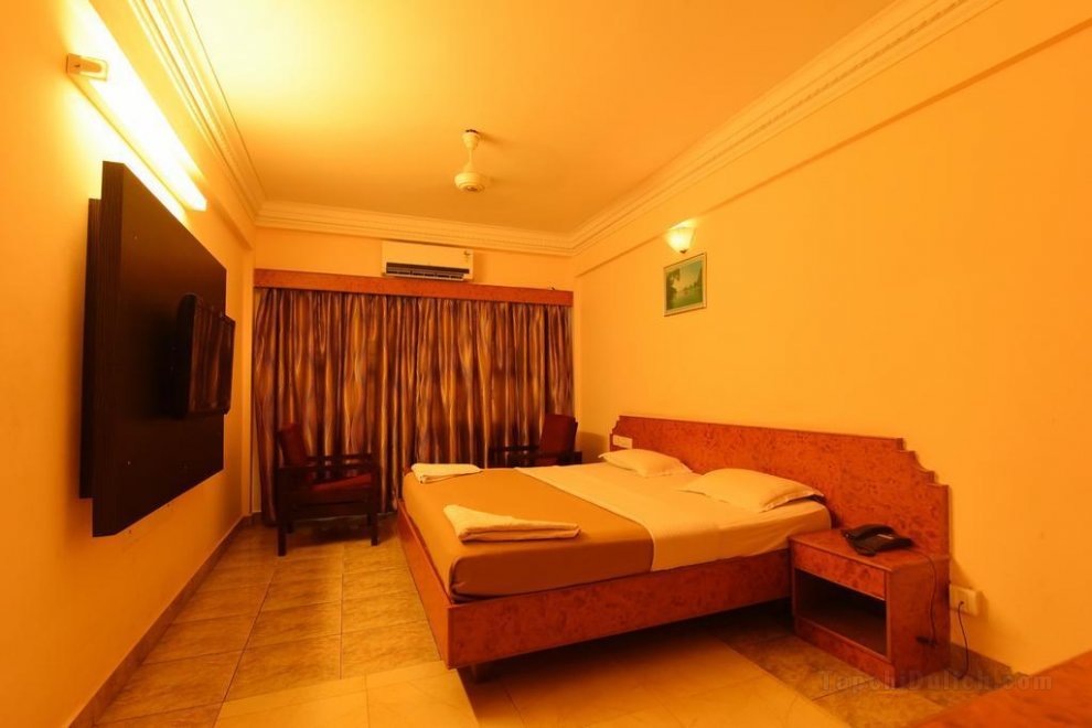 Khách sạn Sriram Residency