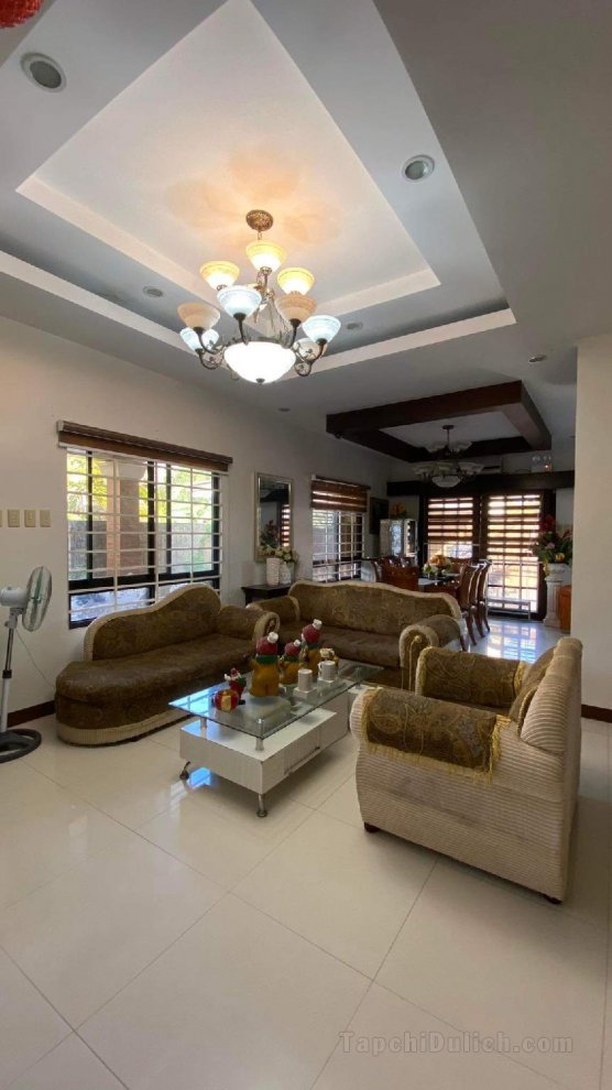Four Bedroom Villa With Swimming pool and Jacuzzi