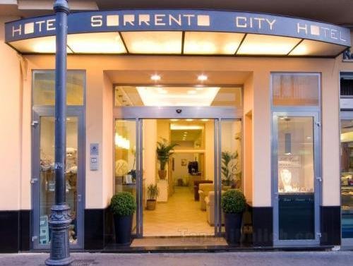 Khách sạn Sorrento City