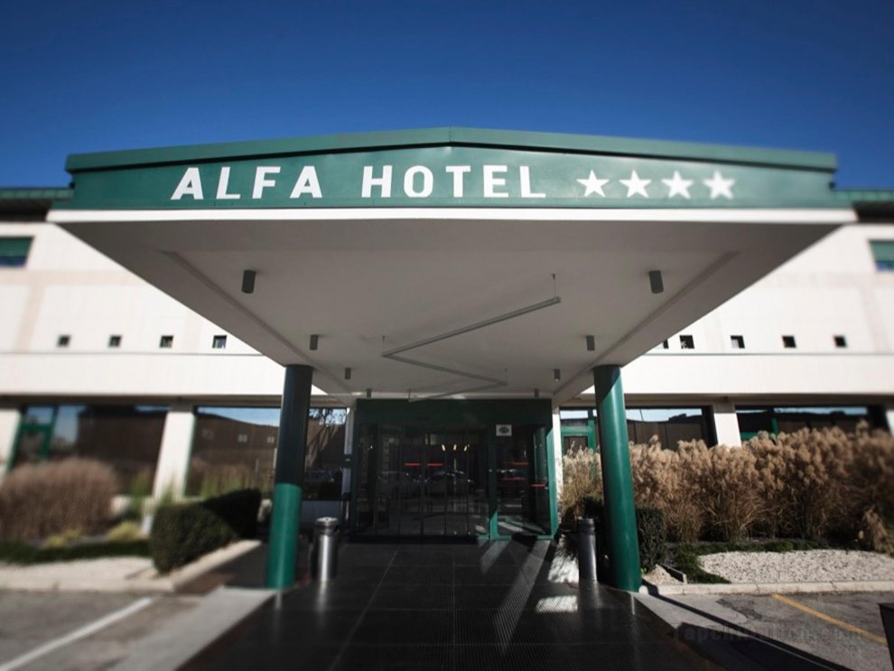 Khách sạn Alfa Fiera