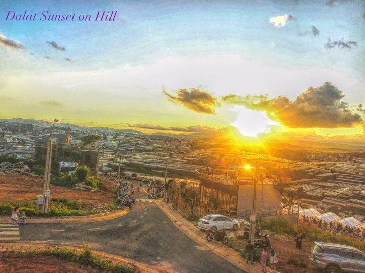 Dalat Sunset on Hill_Giggle