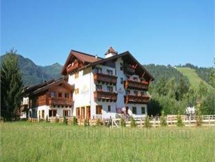 Khách sạn Bergzeit