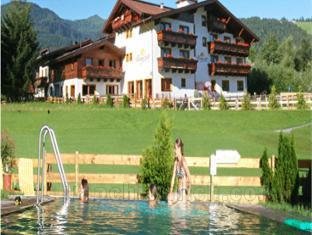 Khách sạn Bergzeit