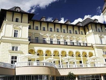 Khách sạn Falkensteiner Grand MedSpa Marienbad