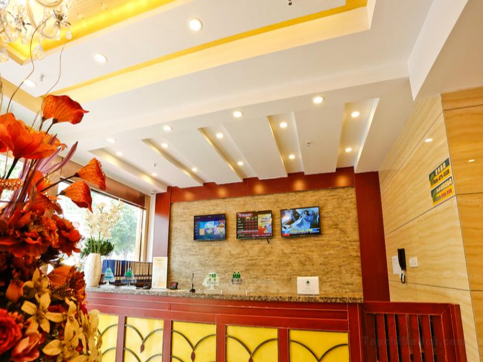 Khách sạn GreenTree Inn Xinyang Gushi Zhongshan Avenue Hongsu Avenue Express