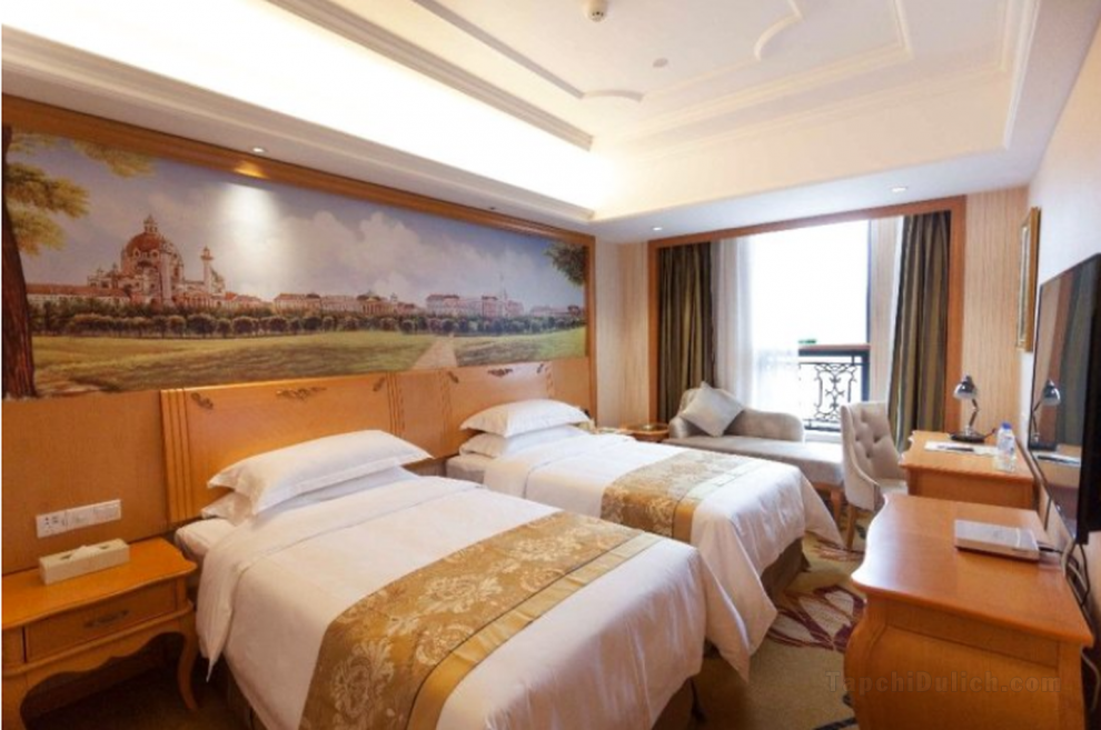 Khách sạn Vienna International Guizhou Weng'an Qi Long Fun Moore City Branch