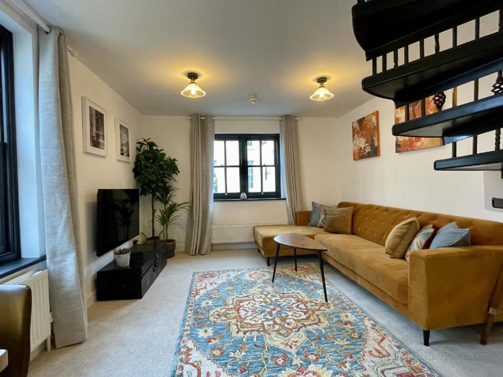 Cosy Oasis in the Heart of Clifton Village