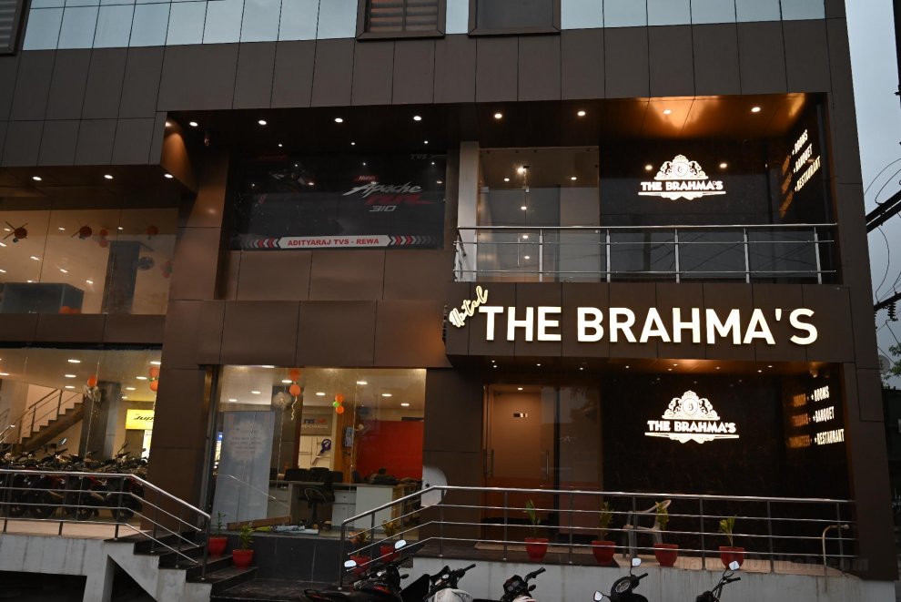 Khách sạn The Brahma's