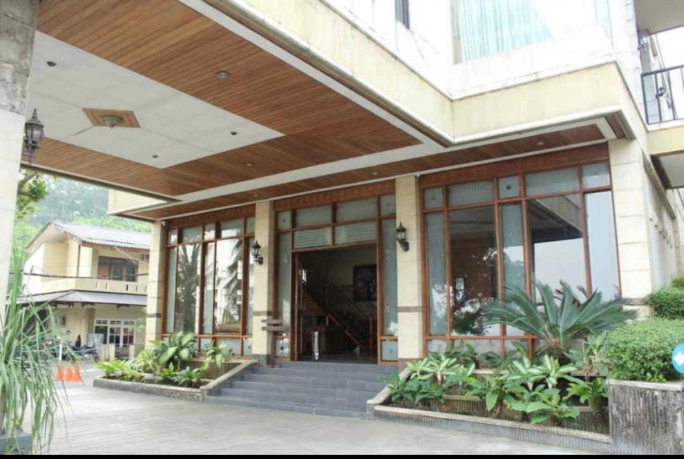 Karang Sari Hotel