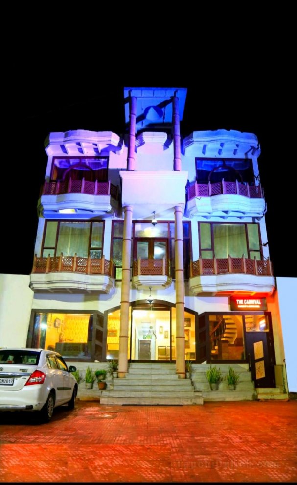 Khách sạn Kirandeep