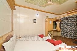 Khách sạn SHRIMMAYA
