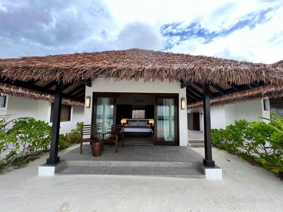 Kunaavashi Resort Maldives