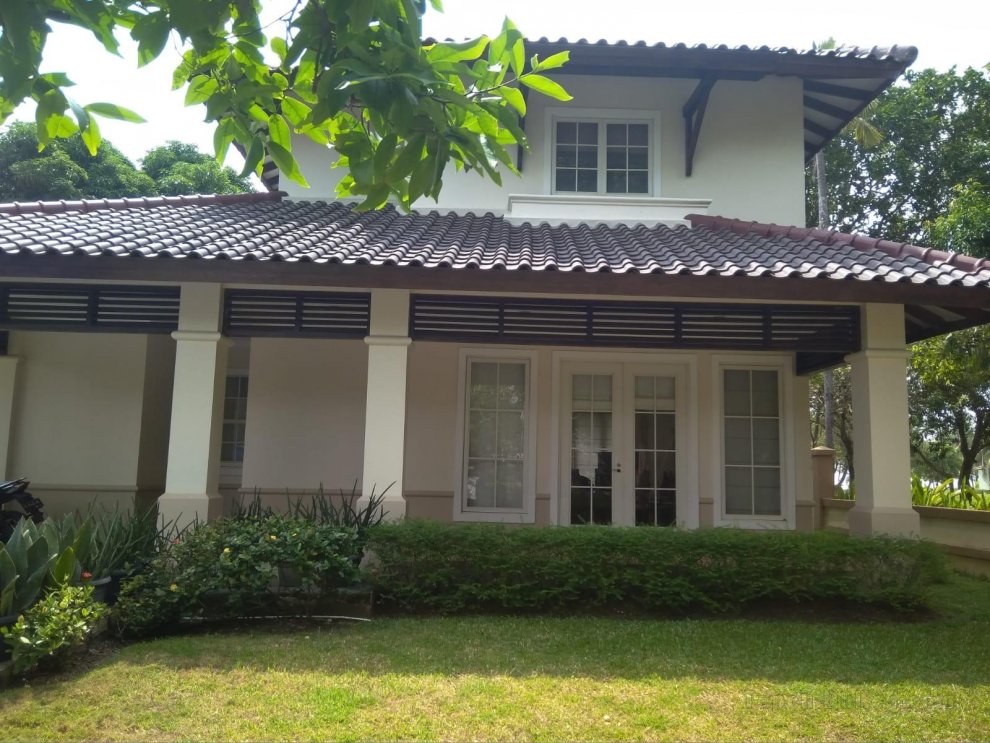 Villa Merah Tanjung Lesung