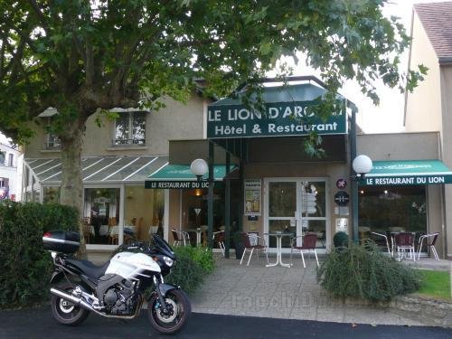 Khách sạn Logis Restaurant Du Lion D'argent Et Des Tanneries