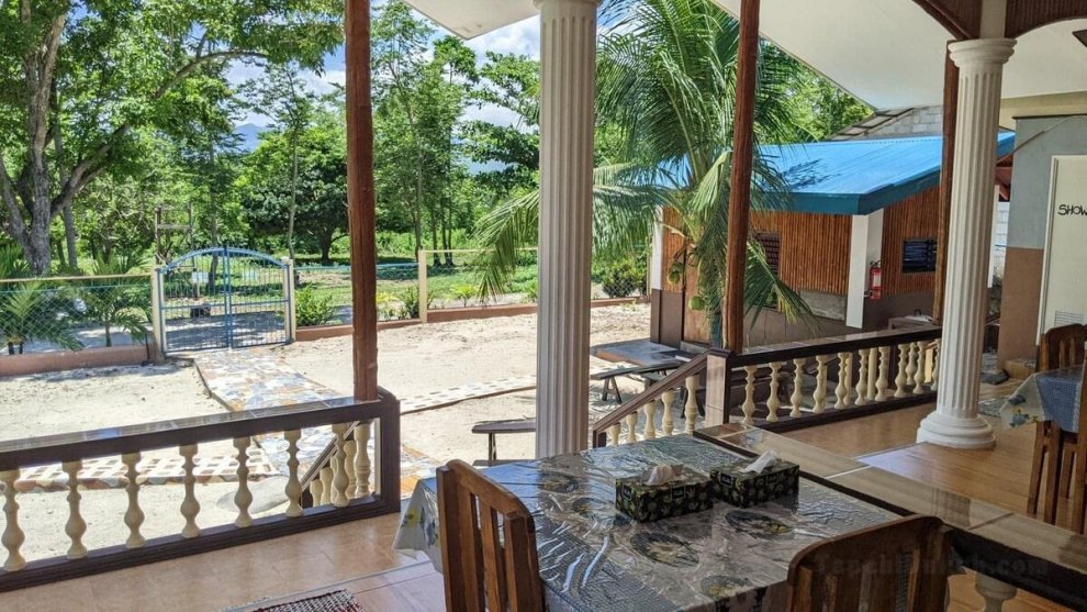 Maya Guesthouse - Sipaway island