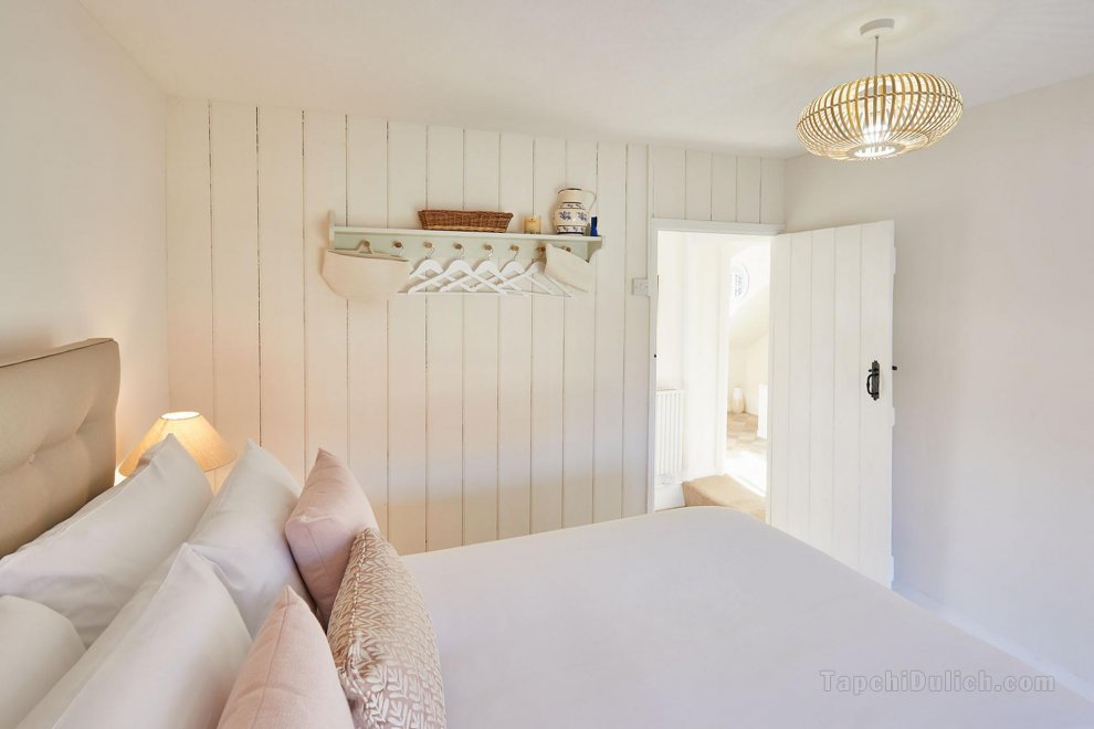 Host & Stay | Holmlea Cottage