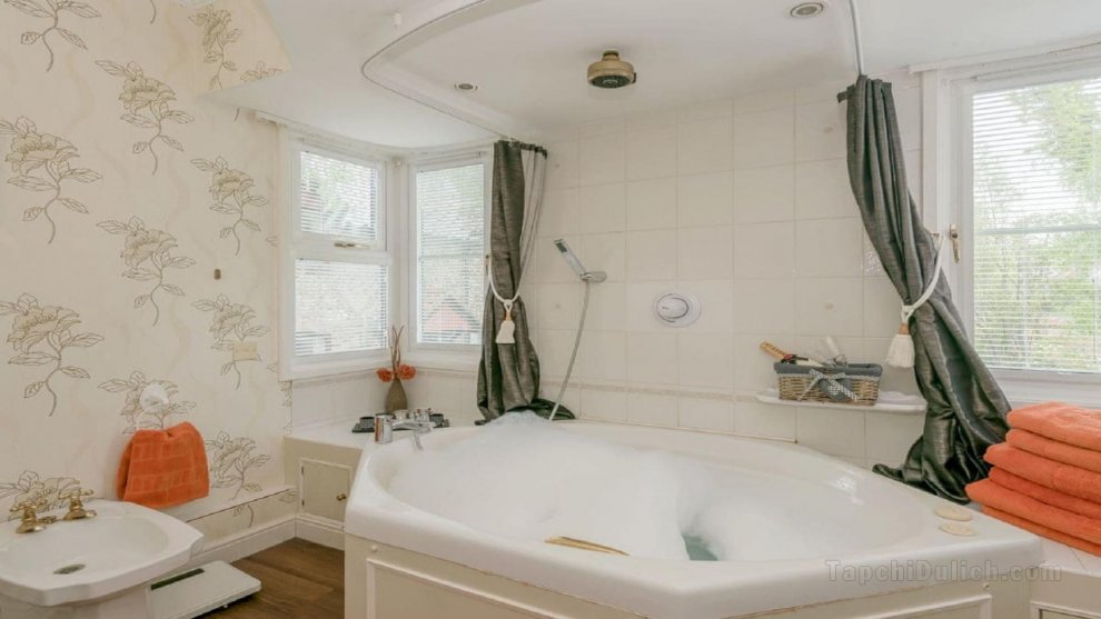 Villa Morea + private Hot Tub ⭐⭐⭐⭐⭐
