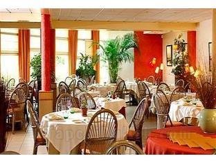 Khách sạn L'Ermitage & Restaurant