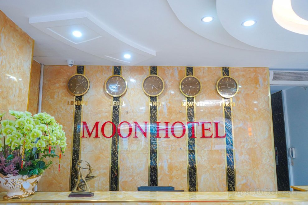Khách sạn Moon