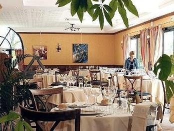 Khách sạn -restaurant Le Tulipier