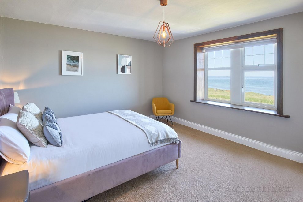 Host & Stay | The Puffins Nest