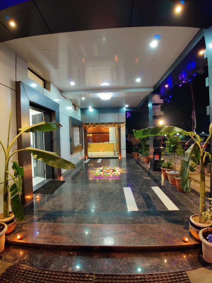 Khách sạn Aditya Jyoti