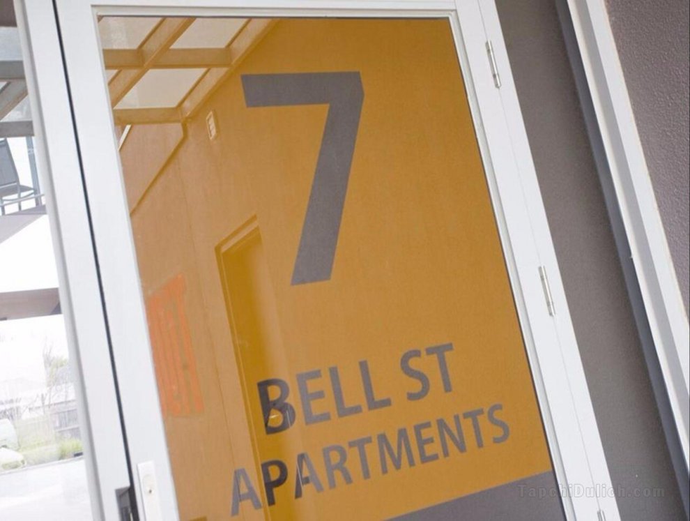 The Bell Street Apartments