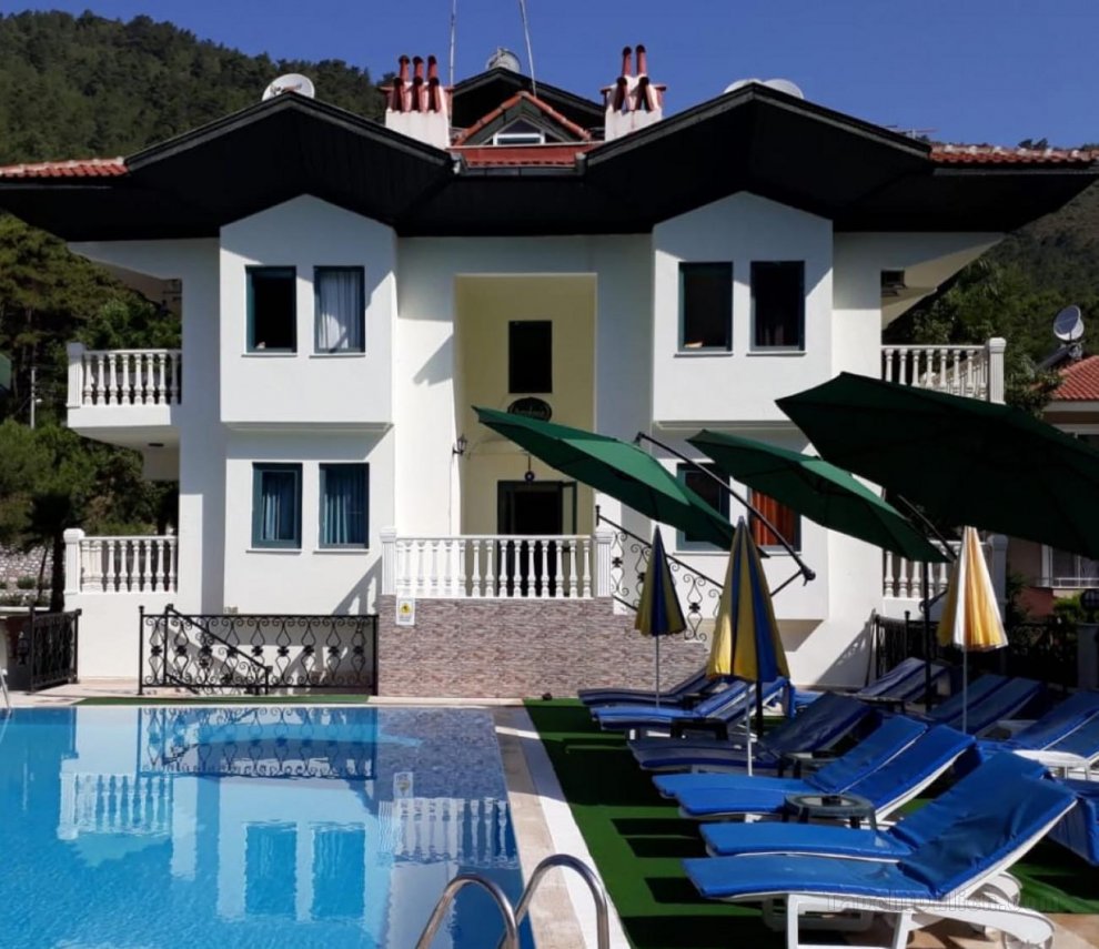 Peaceful Villa with Shared Pool in Marmaris