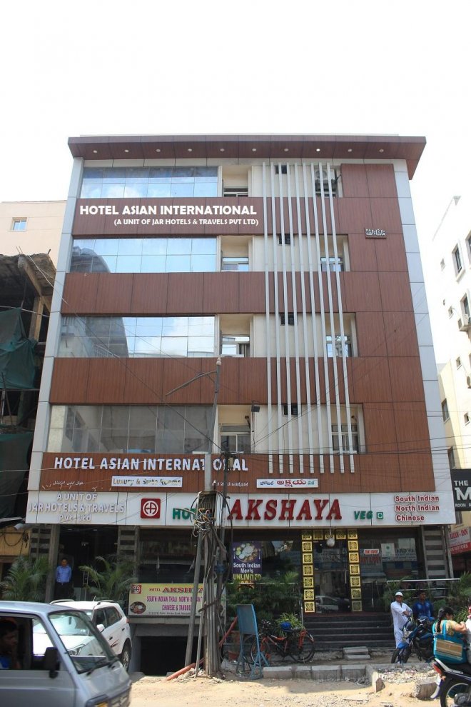 Khách sạn ASIAN INTERNATIONAL