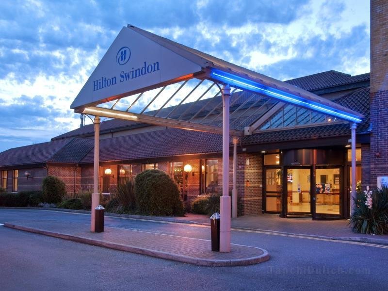 Khách sạn DoubleTree by Hilton Swindon