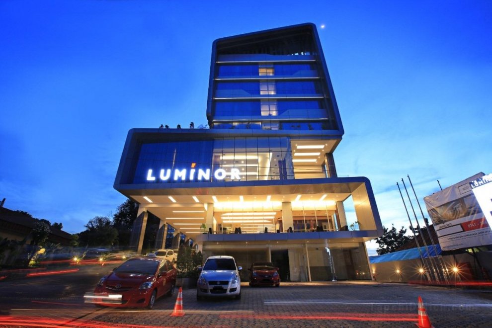 Khách sạn Luminor Jambi