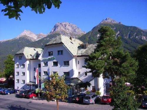 Khách sạn Typically Swiss Altana