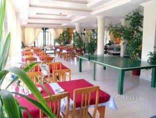 Khách sạn Bulent Kocabas-Selinus Beach Club