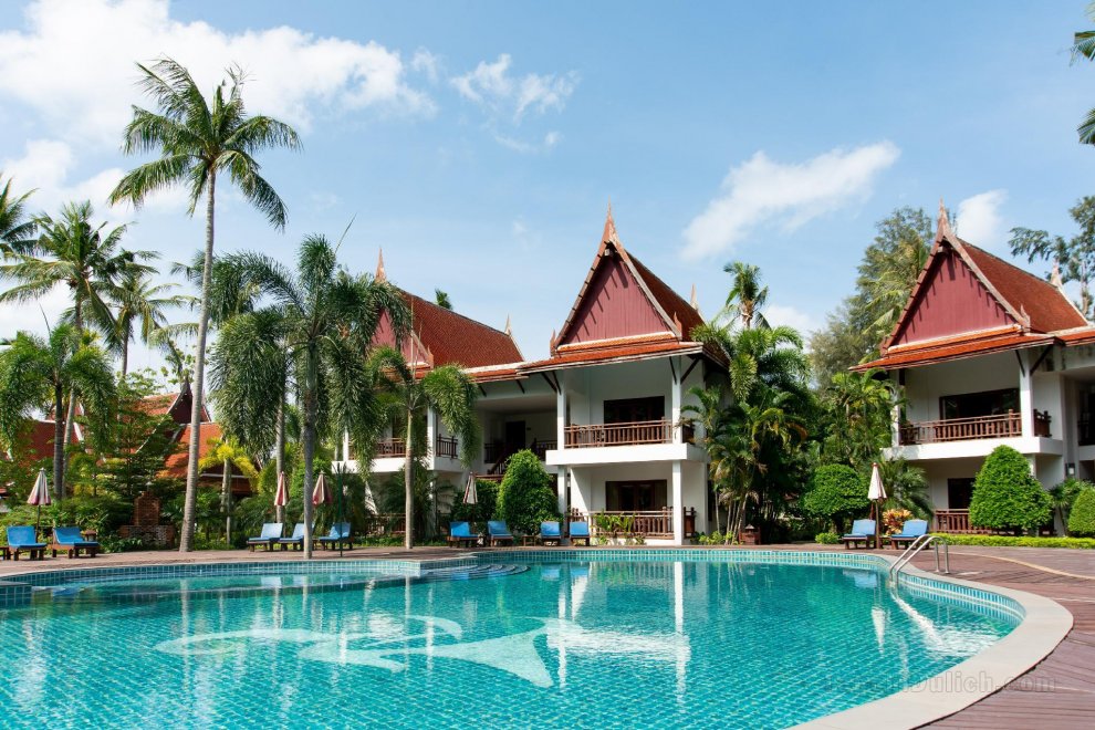 Royal Lanta Resort & Spa  (SHA Extra Plus)