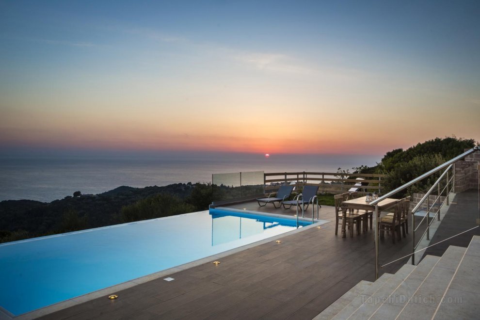 New Entheos Private Villa with sea views and pool
