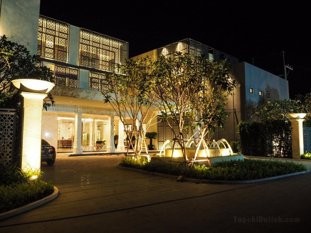 Khách sạn Baba Beach Club Hua Hin Cha Am Luxury Pool Villa by Sri Panwa (SHA Extra Plus)