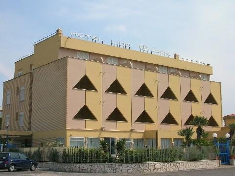Khách sạn Lido Garda