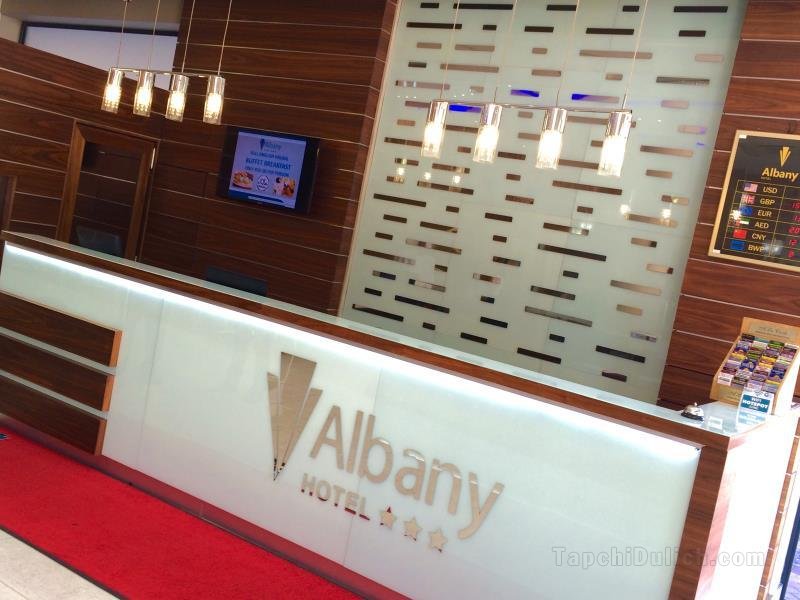 Khách sạn Albany