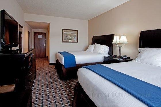 Khách sạn Holiday Inn Express & Suites Hope Mills-Fayetteville Airport