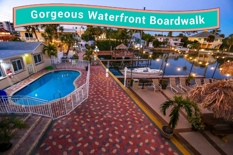 Khách sạn Bay Palms Waterfront Resort - and Marina