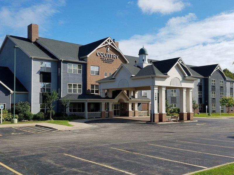 Country Inn & Suites by Radisson, Zion, IL