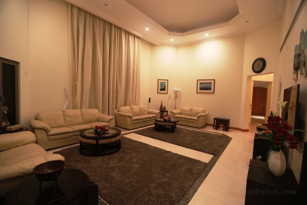 Attractive 4 Bedroom Villa in The Palm Jumeirah