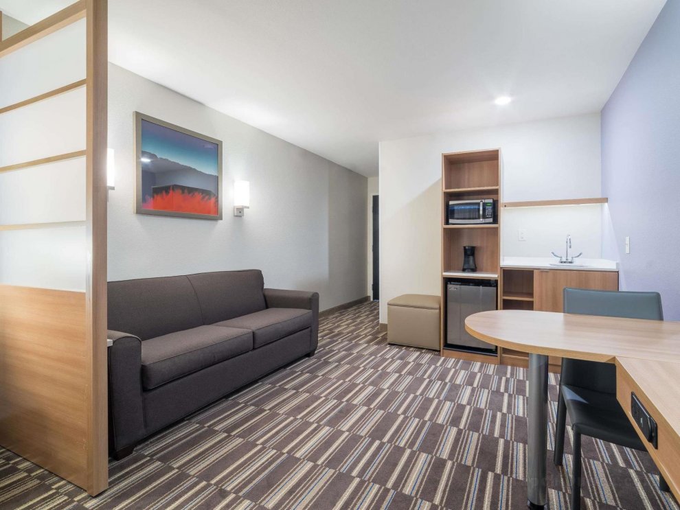 Microtel Inn & Suites by Wyndham Moorhead Fargo Area