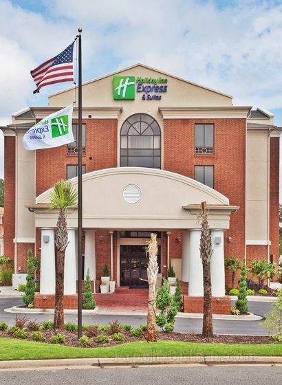 Khách sạn Holiday Inn Express & Suites Atlanta-Cumming