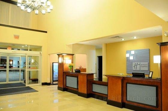 Khách sạn Holiday Inn Express & Suites Bainbridge