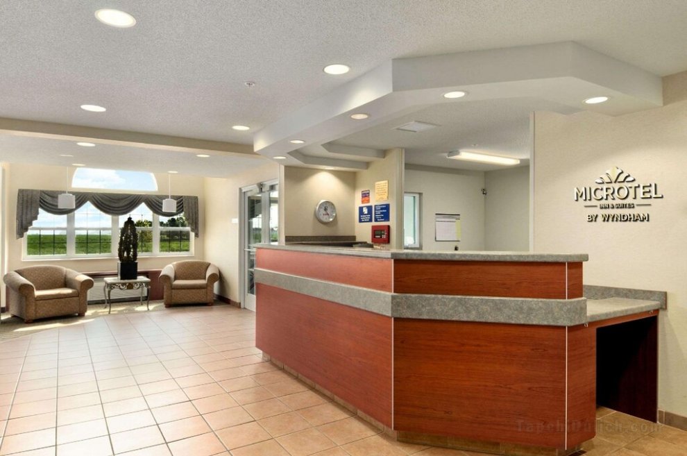 Microtel Inn & Suites by Wyndham Tunica Resorts